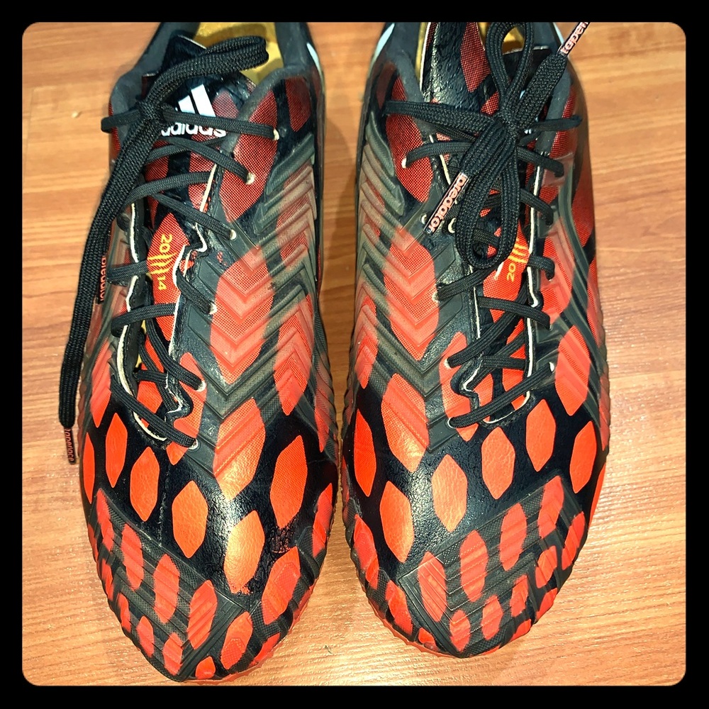 Adidas soccer predator instinct FG size 8